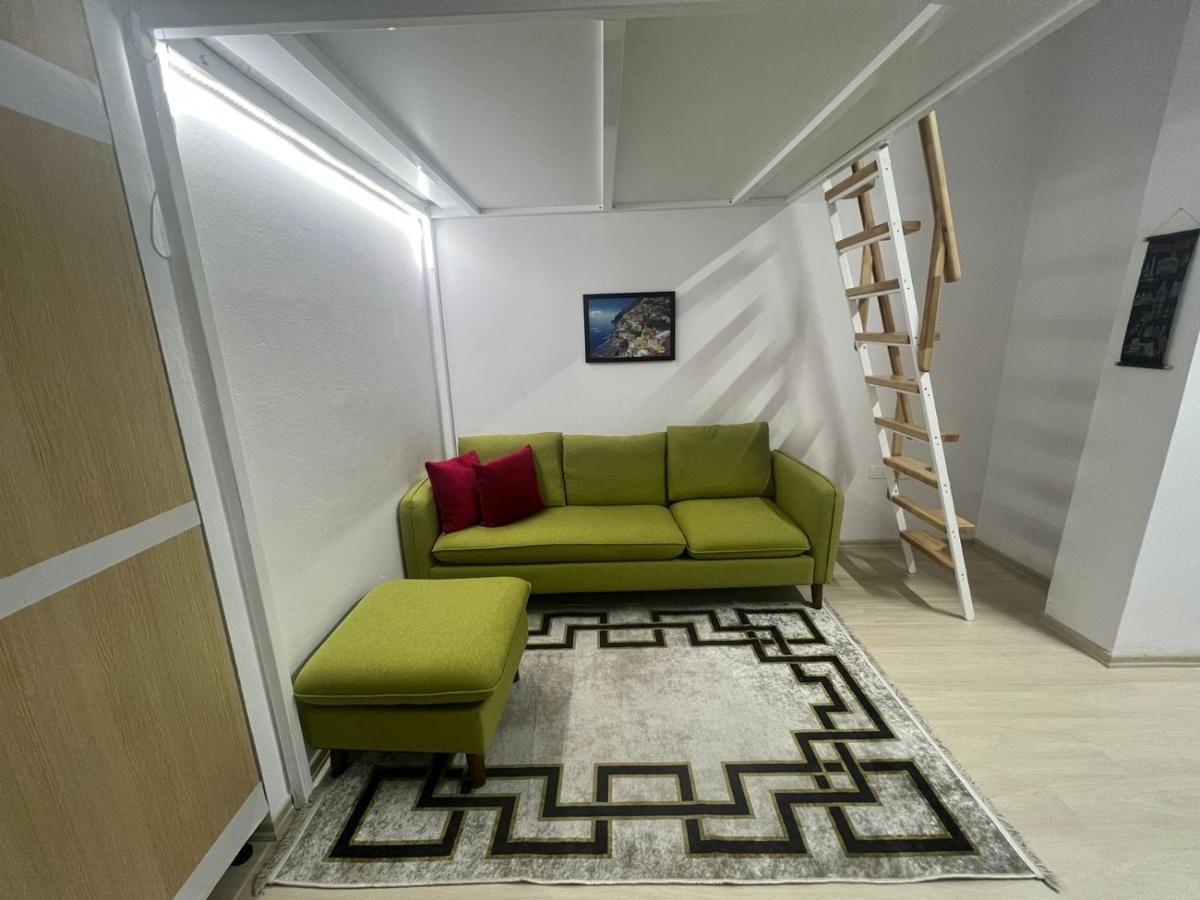 Comfy Close To Park