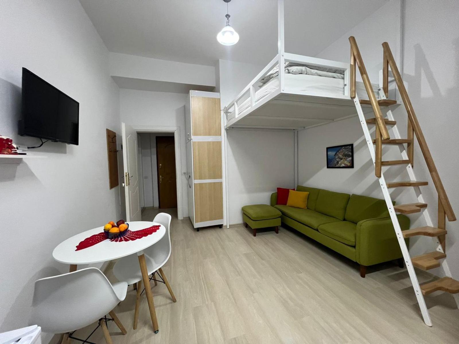 Comfy Close To Park * Tirana